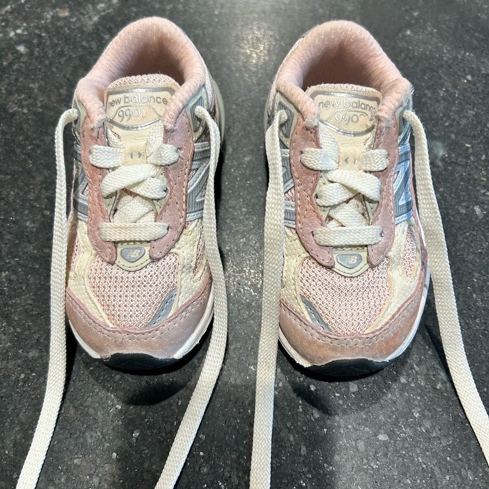 New Balance Toddlers 990v6